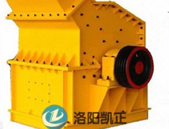 畜禽糞便粉碎機(jī)設(shè)備提升，有機(jī)肥粉碎機(jī)滿足需求